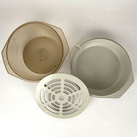 Vintage 1970s Nordic Ware Microwave Roaster Steamer 1 1/2 Qt USA - Picture 4 of 11